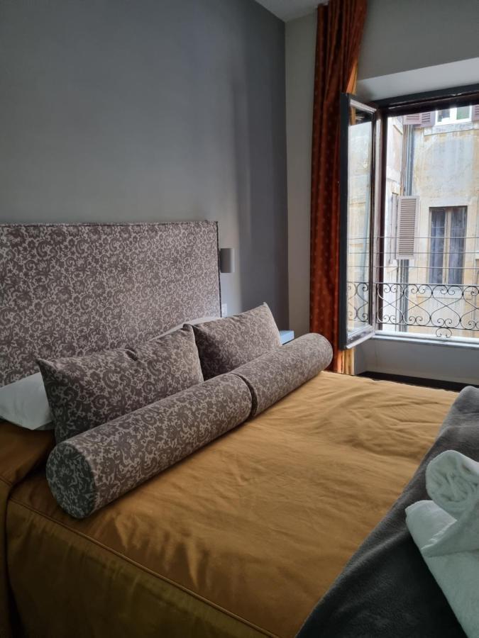 רומא Room 94 Piazza Di Spagna מראה חיצוני תמונה